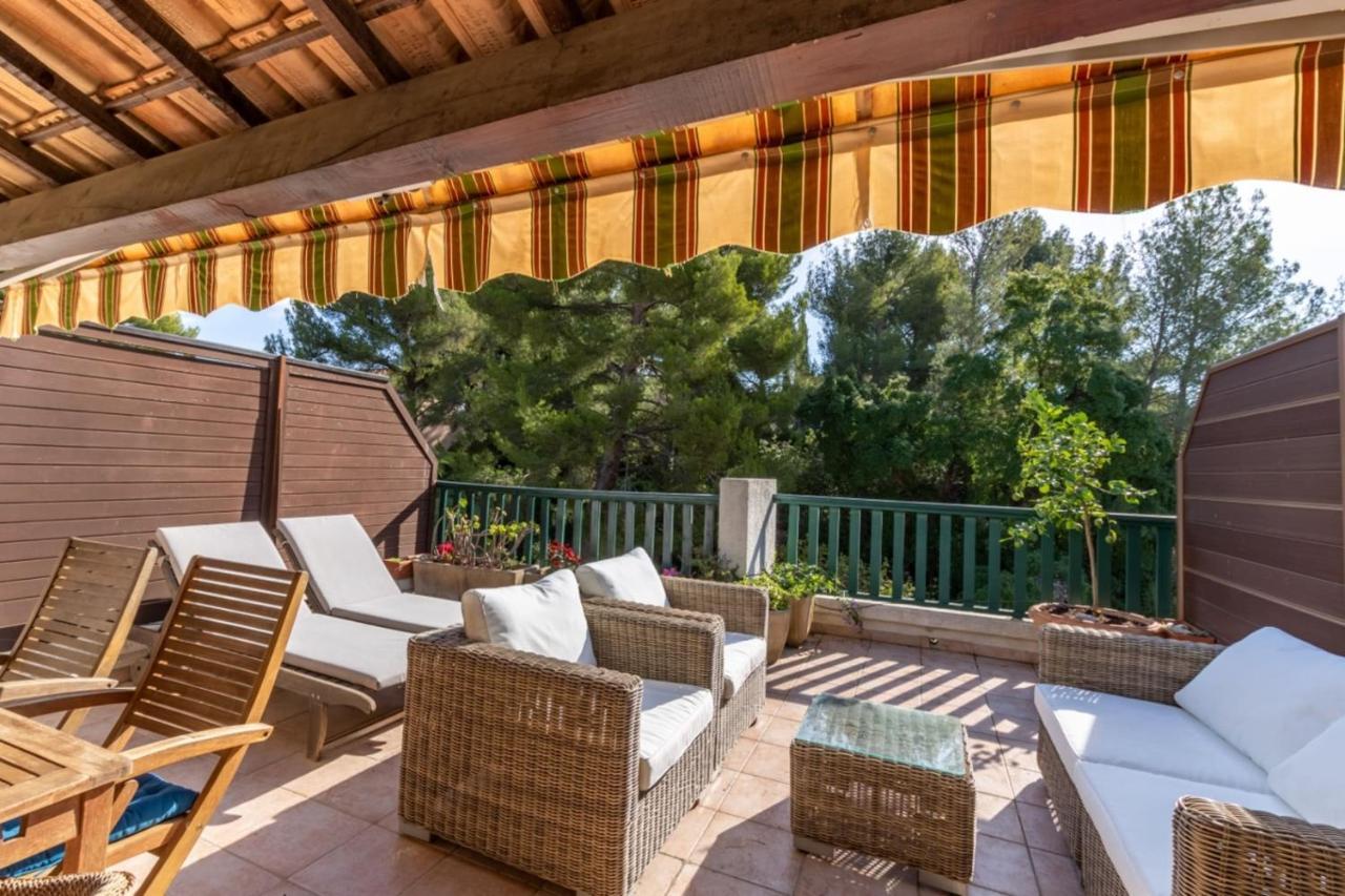 Nice Apt For 4 With Terrace And Pool Apartment Bandol Luaran gambar