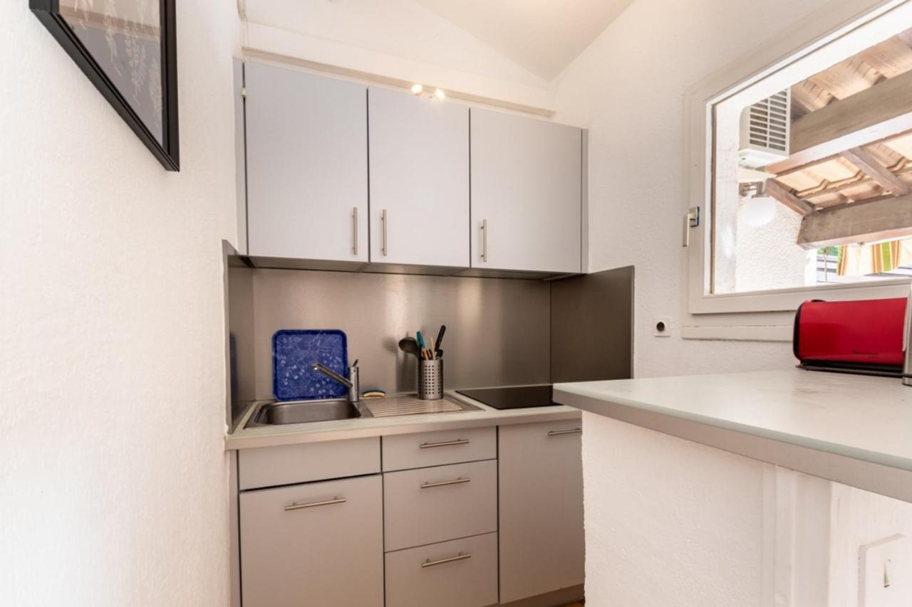 Nice Apt For 4 With Terrace And Pool Apartment Bandol Luaran gambar