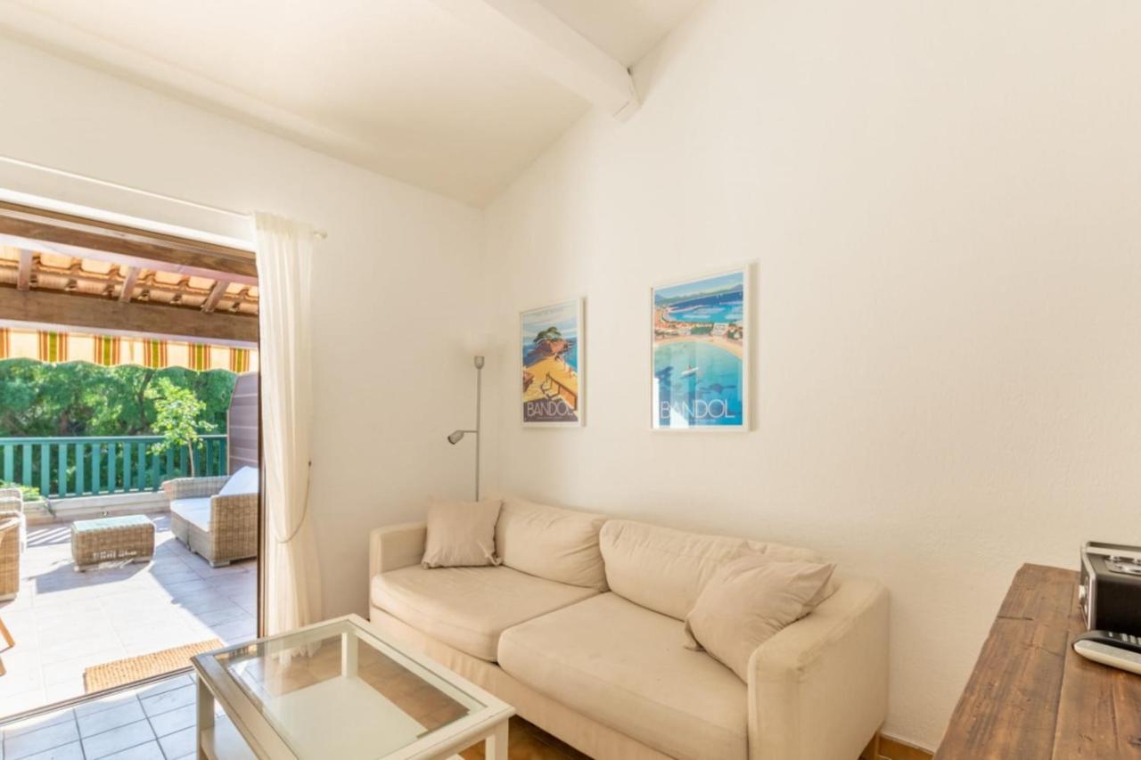 Nice Apt For 4 With Terrace And Pool Apartment Bandol Luaran gambar