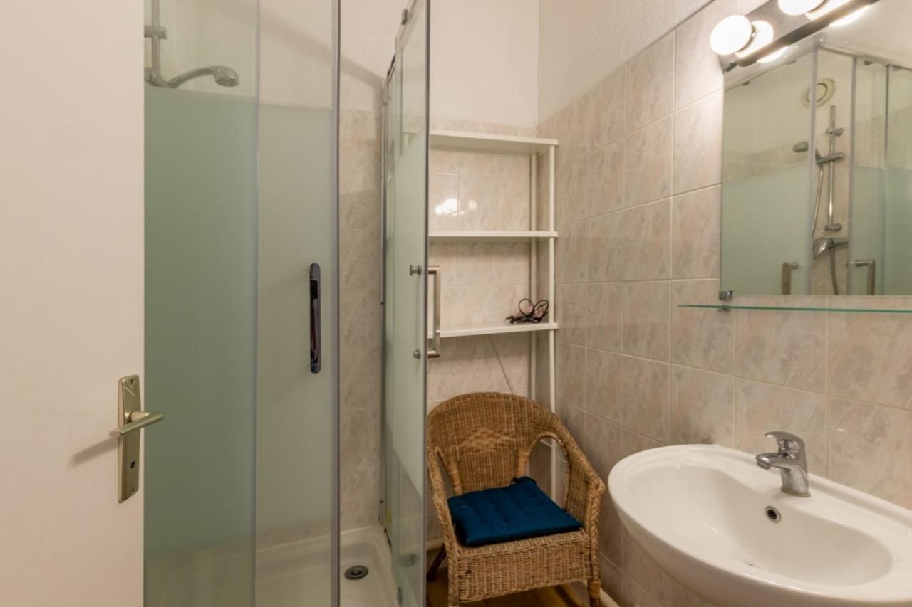 Nice Apt For 4 With Terrace And Pool Apartment Bandol Luaran gambar