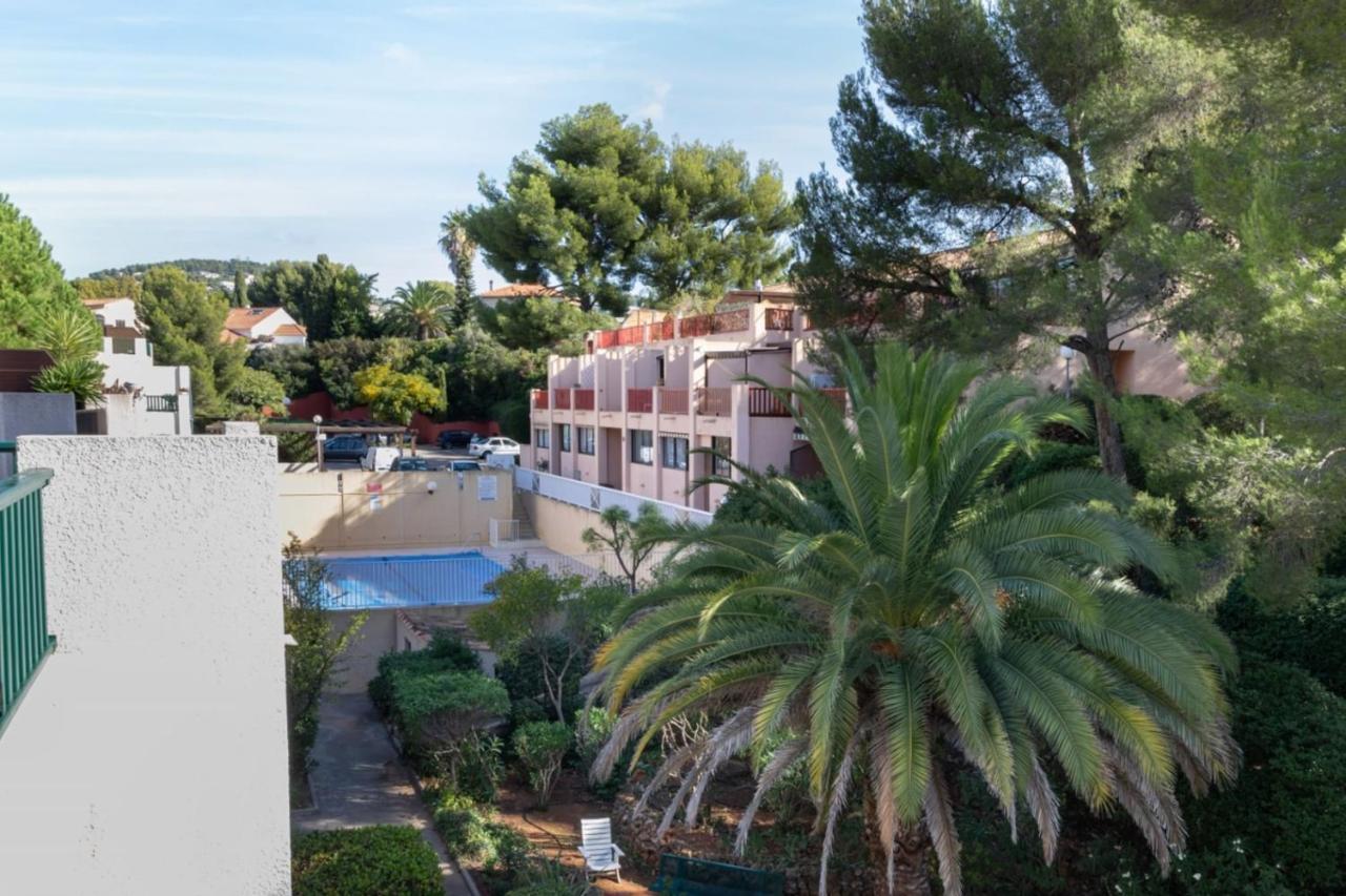 Nice Apt For 4 With Terrace And Pool Apartment Bandol Luaran gambar
