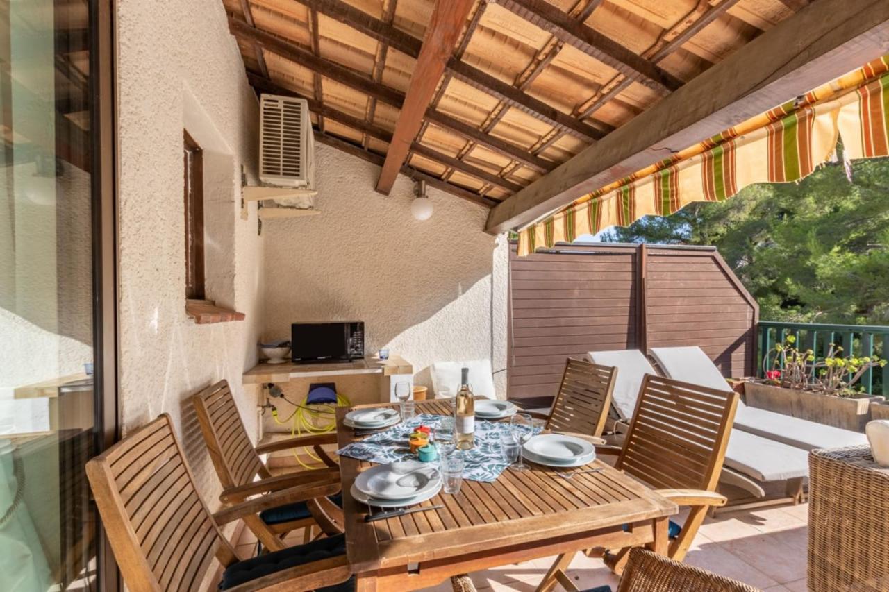 Nice Apt For 4 With Terrace And Pool Apartment Bandol Luaran gambar